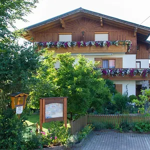 gastehaus-heidi.salzburghotels.net/